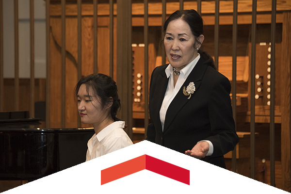 Alumna Shigemi Matsumoto conducted a master class at CSUN, then made a planned gift of $1 million to the university.