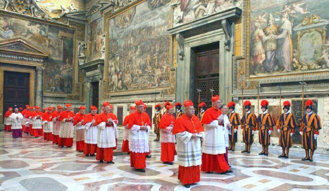 Procession of cardinals, conclave of 2005