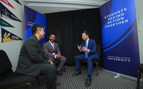 CSUN Student with Secretary Buttigieg 