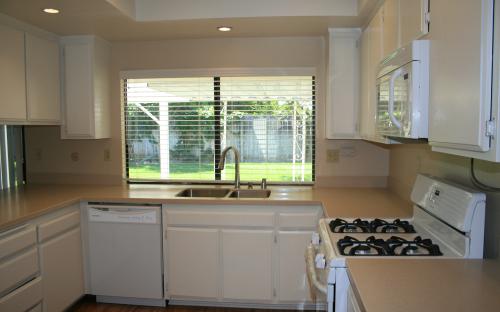 18240 Nordhoff - Kitchen